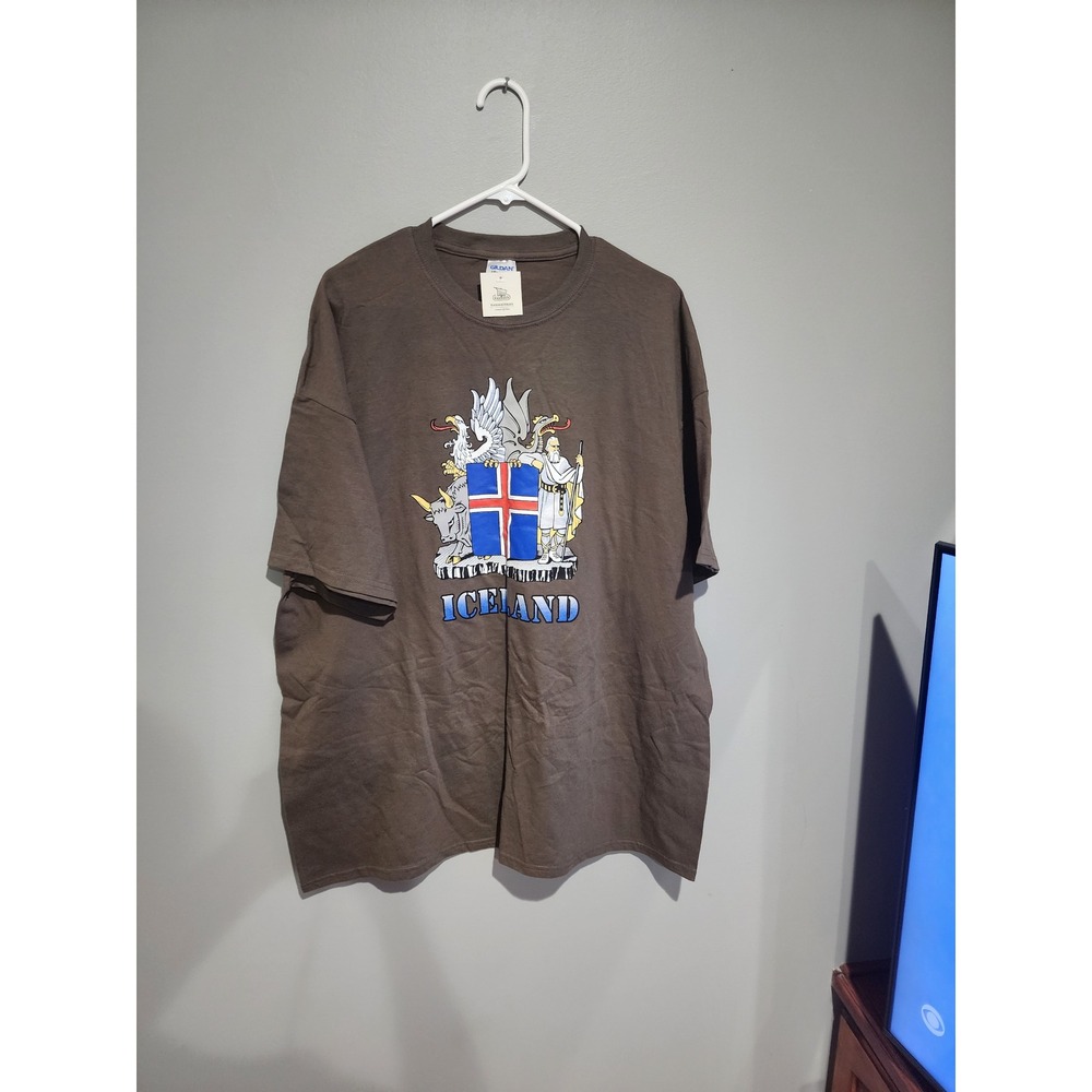Gildan Iceland Coat of Arms Graphic T-Shirt Brown Mens 2XL New With Tags